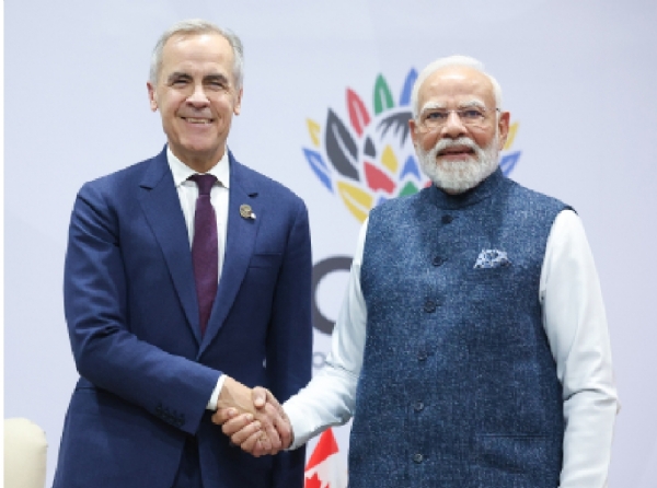 पीएम मोदी र कोर्नी पीएम मोदी र कोर्नी