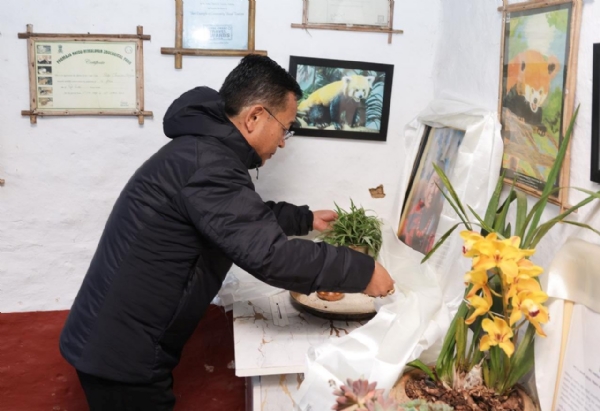 मुख्यमन्त्रीले सल्लाहकार तामलिङकी स्वर्गीय मातालाई श्रद्धाञ्जली अर्पण गरे