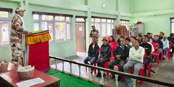 मेघालयको पीआईबी मिडिया प्रतिनिधिमण्डलले भाइब्रेन्ट भिलेज तिङ्दाको भ्रमण गऱ्यो