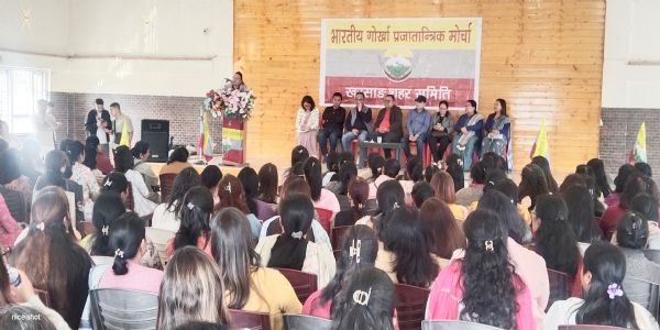 खरसाङका इसाई धर्मवालम्बीहरुसित अनित थापाको सभा सम्पन्न