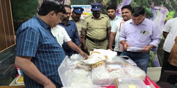 तमिलनाडू चुनाउः ईरोडमा 18.7 किलो चांदीको गहना जफत, 7.34 लाख नगदी पनि जफत