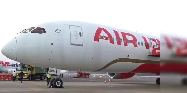 एयर इण्डियाको लन्दन गइऱहेको फ्लाइट सात घण्टा हावामा रहेपछि दिल्ली फर्कियो