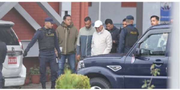 नेपालः ओली र लेखकलाई पुलिसले अदालतमा पेस गर्नेछ