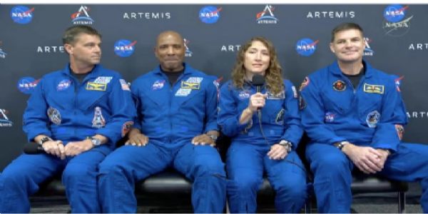 फेरि चन्द्रमाको नजिक जानेछौं... आर्टेमिस II मिशनका चारै अन्तरिक्ष यात्री पूर्ण रूपमा तयार, प्रक्षेपण १ अप्रेलमा