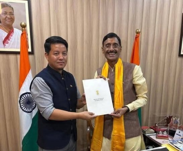 केन्द्रिय रक्षा राज्यमन्त्रीले गान्तोक-जीमा सड़क परियोजनाको गुणस्तर निरीक्षणको आश्वासन दिए केन्द्रिय रक्षा राज्यमन्त्रीले गान्तोक-जीमा सड़क परियोजनाको गुणस्तर निरीक्षणको आश्वासन दिए