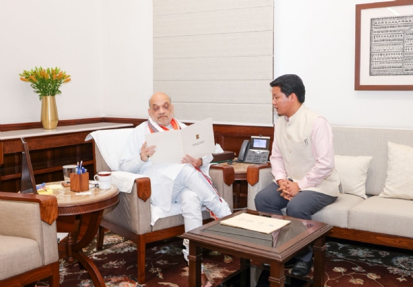 सांसद सुब्बाले अमित शाहलाई भेटे