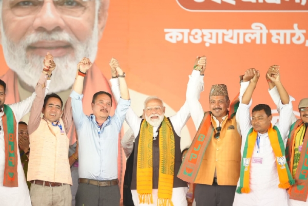 प्रधानमन्त्री नरेन्द्र मोदीलाई भेटेर धेरै उत्साहित र सकरात्मक बन्नुको साथै ऊर्जा मिलेको छ - सोनाम लामा