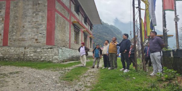 मन्त्री लेप्चाले गरे थेङ वार्डको भ्रमण