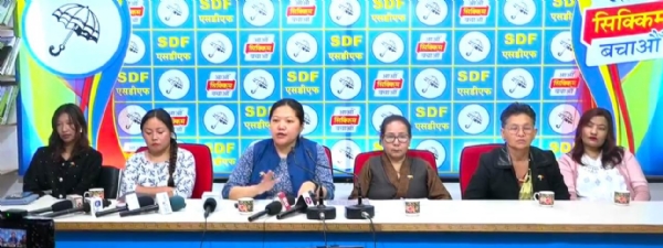 एसकेएमले नारीहरूको दुरुपयोग गरिरहेको एसडीएफ चेली मोर्चाको आरोप