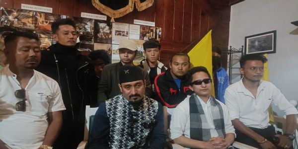 खरसाङमा निर्दलीय उम्मेदवार मोहन शर्मा र युवाहरुमाझ सभा सम्पन्न