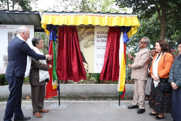राज्यपालले प्रदर्शनीको उद्घाटन गरे राज्यपालले प्रदर्शनीको उद्घाटन गरे