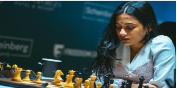 फिडे क्यान्डिडेट्स टुर्नामेन्ट 2026: दिव्या देशमुखले अन्ना मुजिचुकलाई हराएर संयुक्त अग्रता लिए, प्रज्ञानन्द हारे