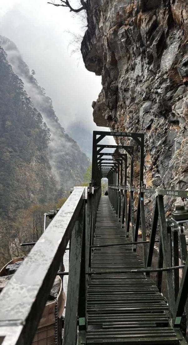 पर्यटकहरूको उद्धार कार्य पूरा