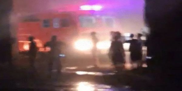 मप्रको सतनामा सोल्भेन्ट प्लान्टमा आगलागी, जिउँदै जल्यो मजदूर, आक्रोशित मानिसहरूले गरे चक्काजाम