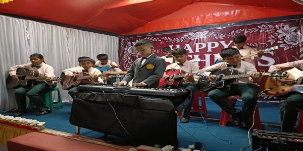 घैयाबारीको ड्याब जोवियल अकादमीमा मदर्श डे पालन, आमाहरु सम्मानित