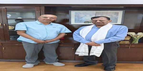 कुबेर भण्डारीले मुख्य सूचना आयुक्त राज कुमार गोयलसँग शिष्टाचार भेट गरे