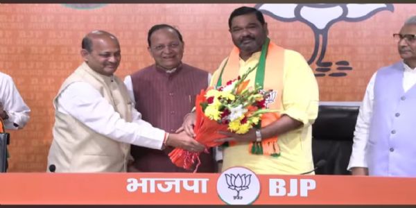 बीजद छोड्ने देबाशीष सामन्तराय भाजपामा सामेल