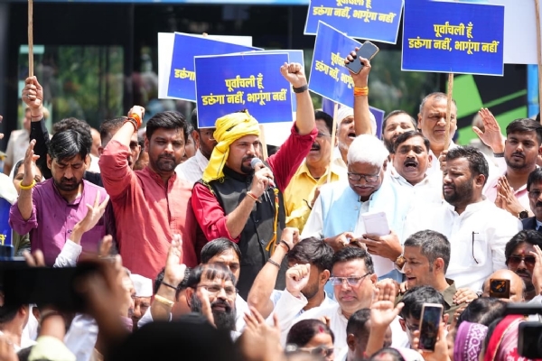 आआपका पाण्डव कुमारको हत्याको विरोधमा प्रदर्शन