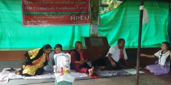 खरसाङको लङ्भ्यूमा श्रमिकहरूको रिले अनशनको 10 दिन पूरा, 7 मईमा बैठक