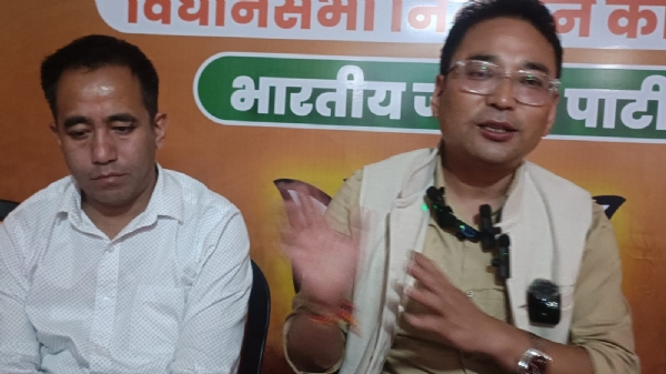 भाजपा जिल्ला अध्यक्ष सञ्जीव लामा भाजपा जिल्ला अध्यक्ष सञ्जीव लामा