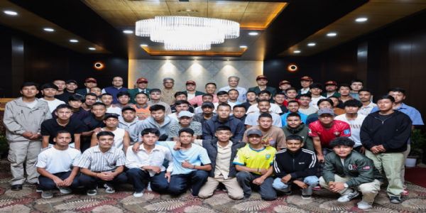 मुख्यमन्त्रीले गरे अग्निवीरहरूसॅंग भेट, सेवाको उच्चतम मापदण्ड कायम राख्न प्रोत्साहित गरे
