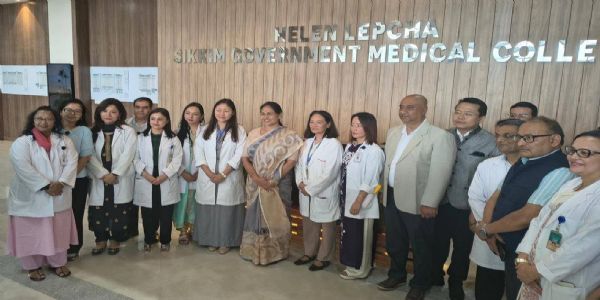 केन्द्रिय राज्यमन्त्री करन्दलाजेले पीएम एकता मल र हेलेन लेप्चा सरकारी मेडिकल कलेजको प्रगतिको समीक्षा गरिन्
