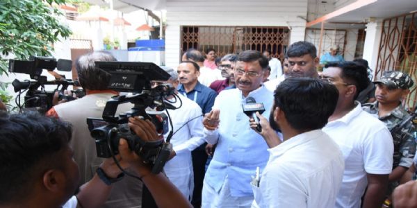 (लीड) रांचीमा संघ कार्यालयमा फ्याकिएयो पेट्रोल बम, ठूलो षड़यन्त्रको संकेत- रक्षा राज्यमन्त्री संजय सेठ