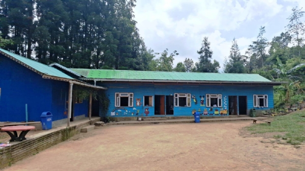 सबैको सामूहिक प्रयासमा हिमाली विद्या निकेतनको पुनर्निर्माण सबैको सामूहिक प्रयासमा हिमाली विद्या निकेतनको पुनर्निर्माण