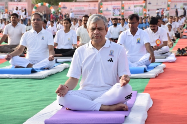 अष्विनी अष्विनी