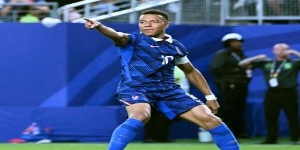 फिफा विश्वकपः इराकलाई 3-0 ले हराउँदै फ्रान्स नकआउट चरणमा प्रवेश