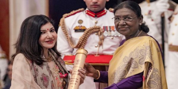 पद्मभूषण प्राप्त गरेपछि भावुक भइन् अलका याग्निक, भावनात्मक सन्देश साझा गरिन्
