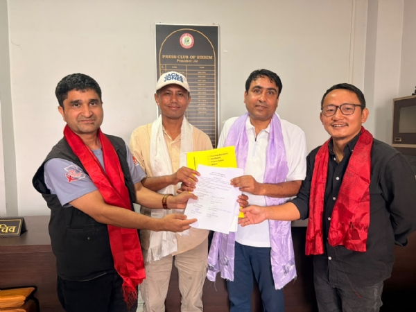 प्रेस क्लब अफ सिक्किमको नवगठित कार्यकारी समितिलाई कार्यभार हस्तान्तरण