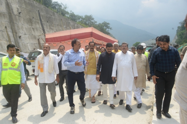 रेलवे स्थायी समितिले सेवक-रम्फू रेलवे परियोजनाको प्रगतिको समीक्षा गऱ्यो रेलवे स्थायी समितिले सेवक-रम्फू रेलवे परियोजनाको प्रगतिको समीक्षा गऱ्यो