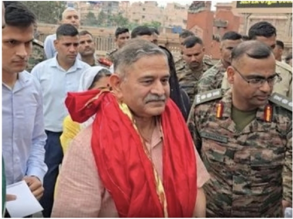सेना सेना
