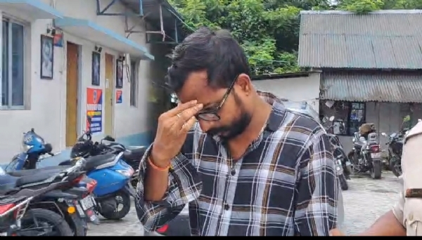 गिरफ्तार बीजेपी युवा अध्यक्ष टोटन दास गिरफ्तार बीजेपी युवा अध्यक्ष टोटन दास