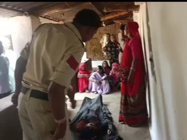 माैके पर पडा शव् माैके पर पडा शव्