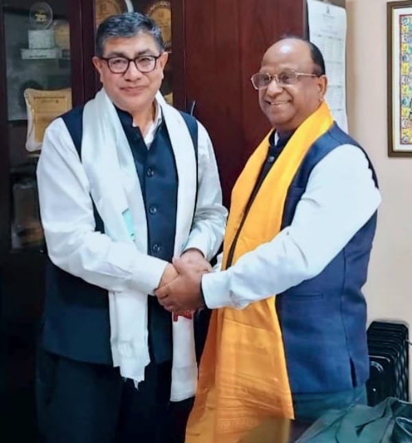 प्रदेश भाजपा अध्यक्षले सिक्किम विश्वविद्यालयका उपकुलपतिसॅंग भेट गरे