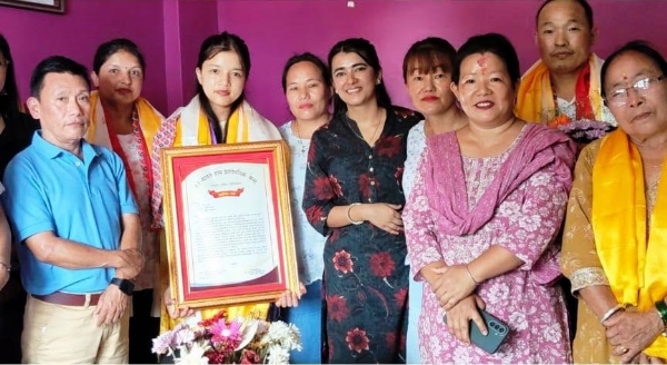 एनईईटी २०२६ मा राज्य टपर ऋिचा सुब्बालाई माम्ले जीपीयूद्वारा सम्मान