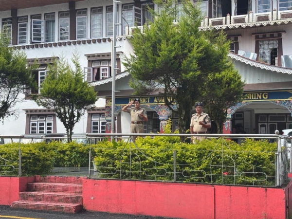एसएसपी पारु रुचाल एसएसपी पारु रुचाल