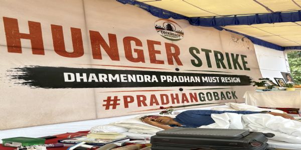 जन्तर-मन्तरमा अनशनरत सोनम वाङचुक अस्वस्थ, समर्थकहरूले सरकारसित गरे हस्तक्षेपको माग