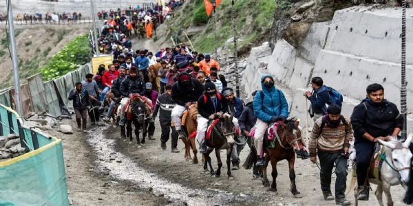 जम्मूबाट 6,721 अमरनाथ तीर्थयात्रीहरूको चौथो टोली प्रस्थान, 87 विदेशी नागरिक पनि सामेल