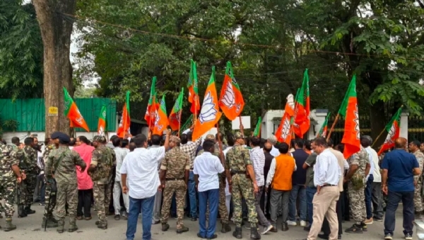 घेराव की तस्वीर
