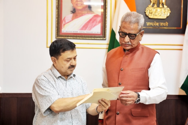 राज्यपाल र स्वास्थ्य मन्त्री राज्यपाल र स्वास्थ्य मन्त्री