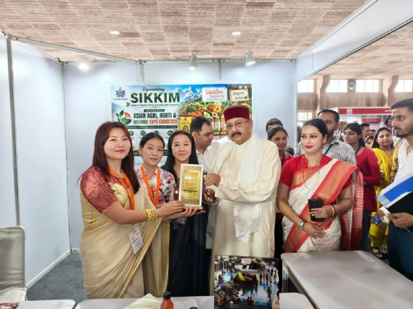 हरिद्वारमा प्रदर्शनीमा सतपालजी महाराज