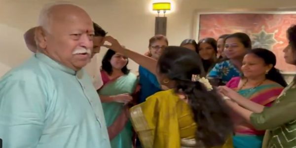 सरसंघचालक डा भागवत न्यूयोर्क आइपुगे, म्याडिसन स्क्वायरमा सभालाई सम्बोधन गर्ने