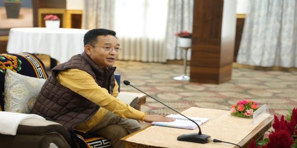 मुख्यमन्त्रीले अधिकारीहरूलाई आफ्नो जिम्मेवारीप्रति प्रतिबद्ध रहँदै सामूहिक रूपमा काम गर्न आह्वान गरे