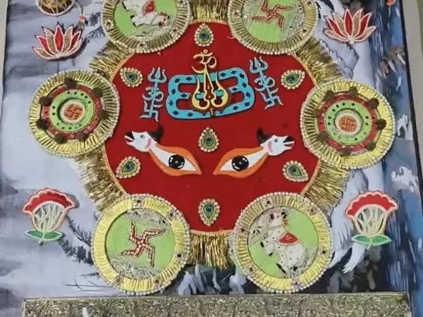 रक्षाबंधन पर भगवान महाकाल को बांधी गई राखी