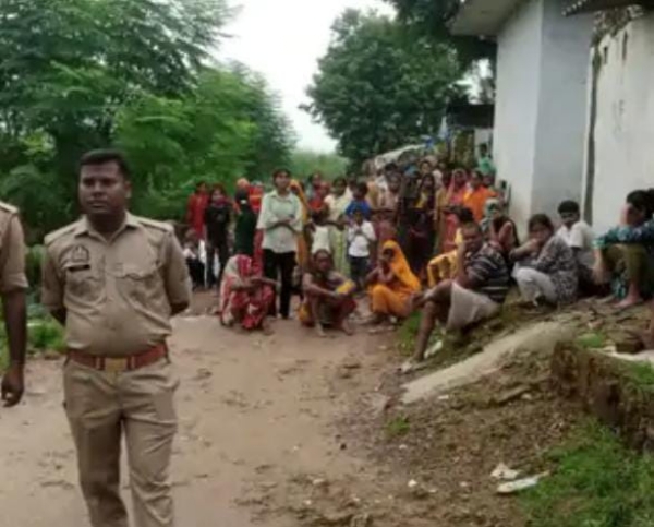 प्रयागराज के घूरपुर थाना क्षेत्र में हुई हत्या से संबंधित छाया चित्र प्रयागराज के घूरपुर थाना क्षेत्र में हुई हत्या से संबंधित छाया चित्र