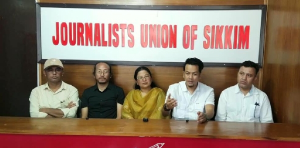 नेपालको बाढी प्रभावितहरूका लागि राहत सामग्री दान गर्न आह्वान नेपालको बाढी प्रभावितहरूका लागि राहत सामग्री दान गर्न आह्वान