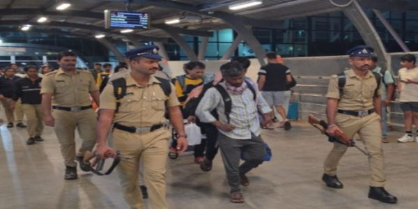 बेङ्गलुरुमा पक्रा परेका 31 जना बांग्लादेशीलाई निर्वासनका लागि मालदा पठाइयो
